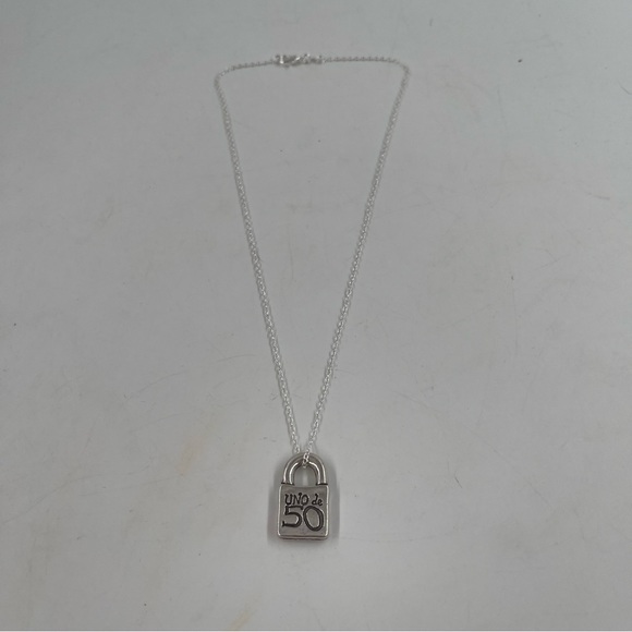 NEW! Uno de 50 Women’s Cincuenta Lock Pendant 18” Sterling Silver Chain Necklace - Picture 2 of 6